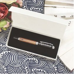 【團購商品，10個起做】NTUT曜石黑鋼琴烤漆紅木鋼珠筆禮盒