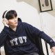 【2025新品上市】NTUT立體毛巾繡落肩帽T_經典藍
