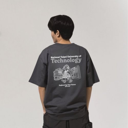 【2025新品上市】NTUT校園日常圖鑑寬版短T_暗夜灰
